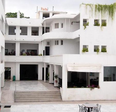 Alka Hotel Udaipur Exterior foto